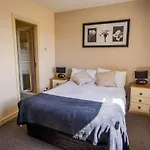 Castle View House 3*
