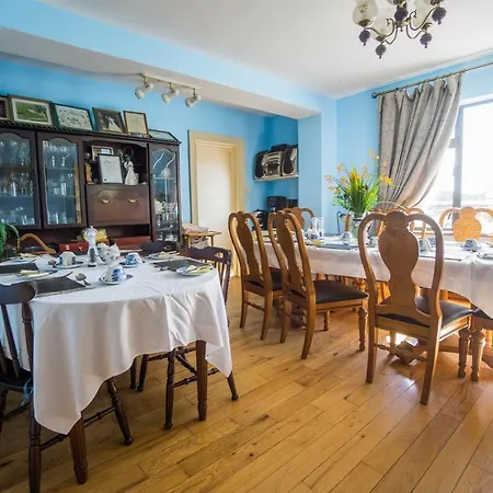 Frühstückspension Castle View House 3*