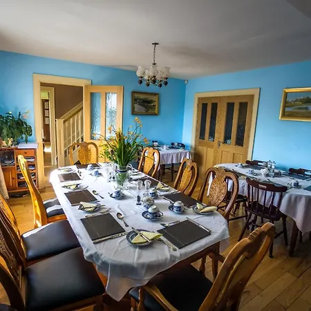 Castle View House 3*