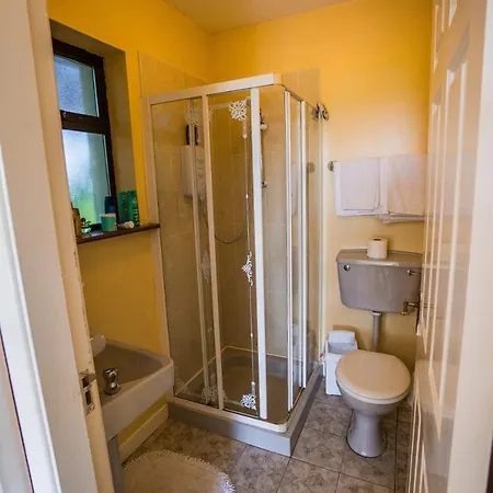 Castle View House 3*