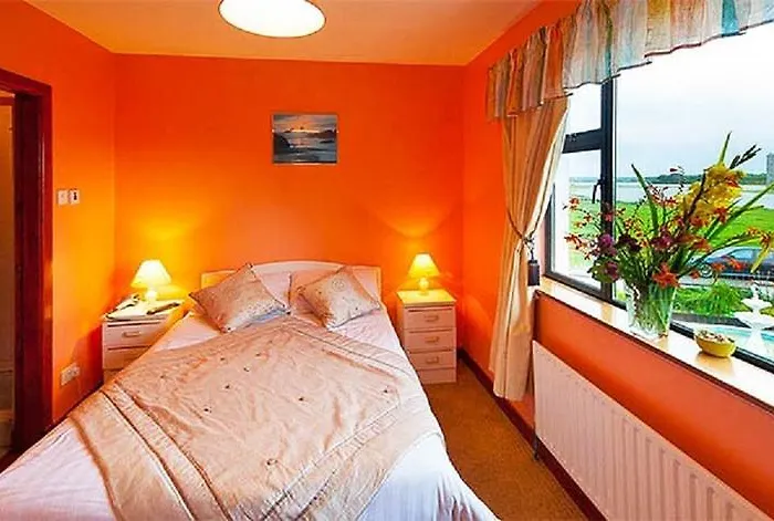 Castle View House 3*