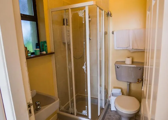 Castle View House 3*